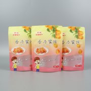 2024年中国宠物食品行业现状及发展。